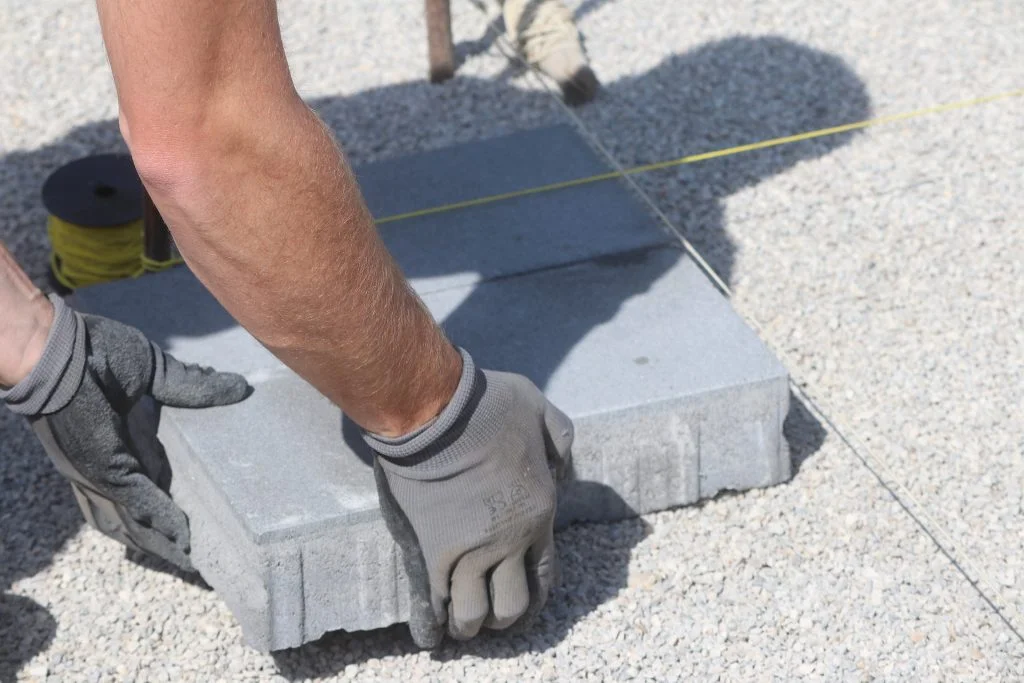 maszynowe ukladanie kostki brukowej